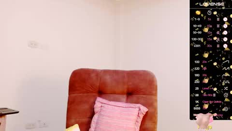 Snapshot of sweet_monsalve34 chatting on 05/25/26, 10:43 MONSALVE online show from 05/25/26, 10:43