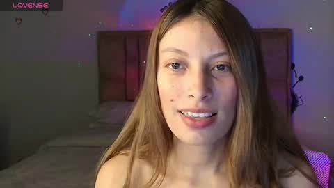 sweet_moon_v_ online show from 01/12/26, 01:44