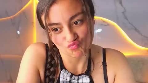 Live 1500am 2100pm online show from 12/17/25, 08:04