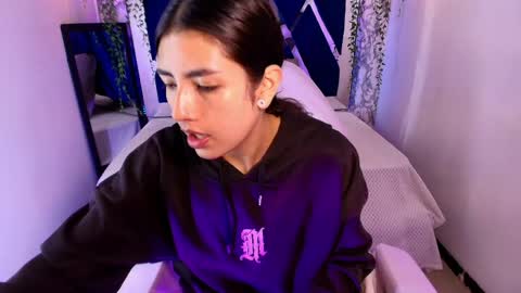 Snapshot of sweet_mussee chatting on 02/28/26, 11:44 Daniela online show from 02/28/26, 11:44