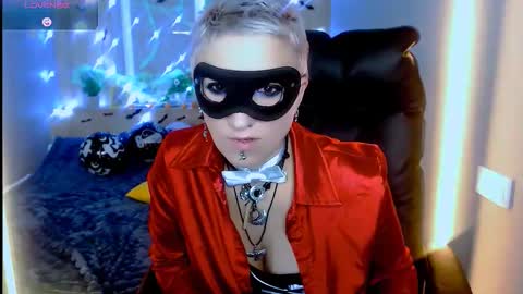 sweet_n_strong online show from 10/27/25, 08:29