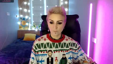 sweet_n_strong online show from 12/01/25, 07:13