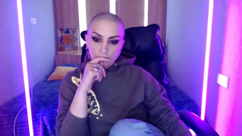 sweet_n_strong online show from 04/09/26, 06:19