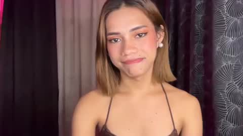 sweet_nikki03 online show from 11/15/25, 06:15