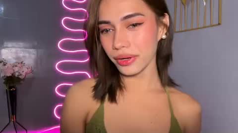sweet_nikki03 online show from 04/18/26, 08:40