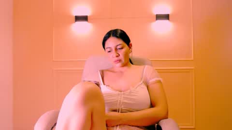 Snapshot of sweet_of_venus chatting on 05/13/26, 03:48 My name is Catalina. Please say hello I like to chat with you. If you have requests please use tip online show from 05/13/26, 03:48
