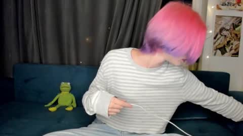 kira online show from 10/06/25, 11:13