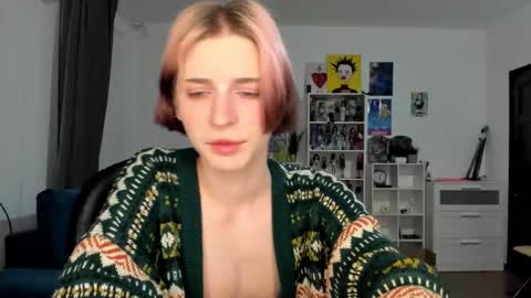 kira online show from 03/02/26, 06:48