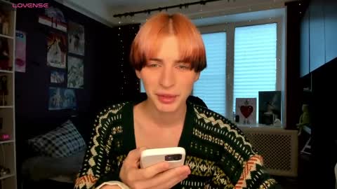 Snapshot of sweet_peach__ chatting on 05/30/26, 04:59 kira online show from 05/30/26, 04:59