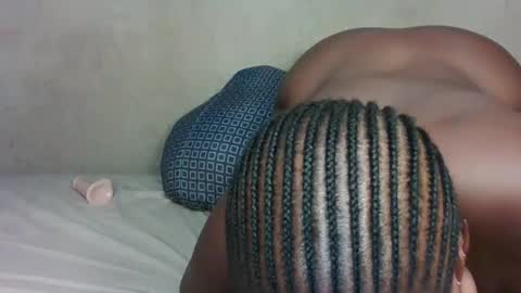 sweet_pie29 online show from 04/15/26, 07:43