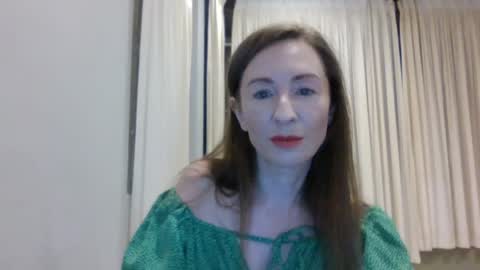 Snapshot of sweet_poeme chatting on 06/04/26, 04:02 sweet_poeme online show from 06/04/26, 04:02