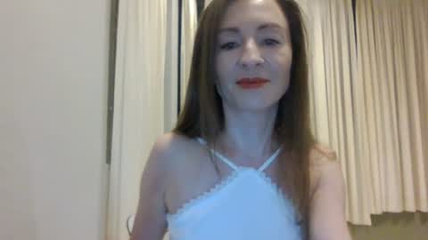 Snapshot of sweet_poeme chatting on 06/08/26, 12:16 sweet_poeme online show from 06/08/26, 12:16