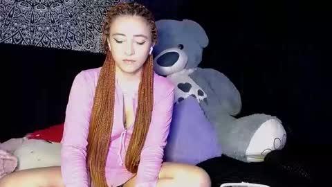 Snapshot of sweet_poisson_ chatting on 12/07/24, 07:16 MONIK online show from 12/07/24, 07:16