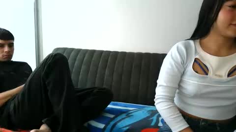 Snapshot of sweet_princess333 chatting on 02/19/26, 02:13 sweet_princess333 online show from 02/19/26, 02:13