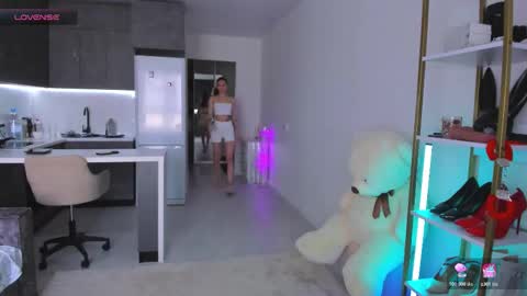 Ashley online show from 03/18/26, 10:29