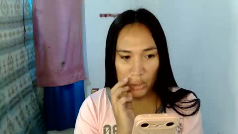 Snapshot of sweet_reyan2003 chatting on 06/09/26, 12:00 REYAN online show from 06/09/26, 12:00