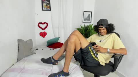 Snapshot of sweet_rose72 chatting on 05/15/26, 11:01 sweet_rose72 online show from 05/15/26, 11:01