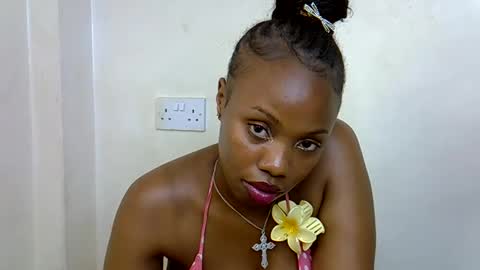 Elina online show from 03/18/26, 03:26