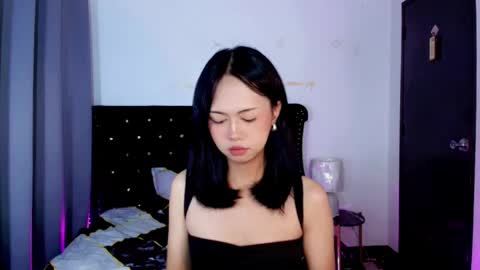 Snapshot of sweet_savii chatting on 05/17/26, 11:17 lovesavii online show from 05/17/26, 11:17