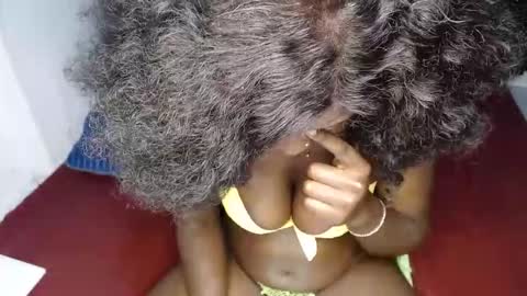 ellanah Tracie online show from 02/15/26, 11:56