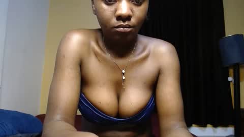 ellanah Tracie online show from 05/16/26, 02:19