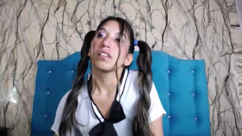 Snapshot of sweet_skylove_ chatting on 01/03/25, 04:06 Adriana online show from 01/03/25, 04:06