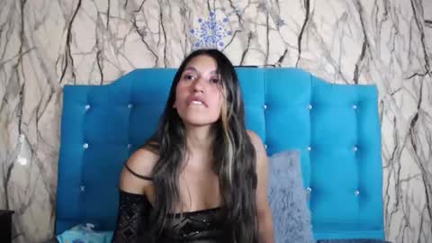 Snapshot of sweet_skylove_ chatting on 01/12/25, 08:03 Adriana online show from 01/12/25, 08:03