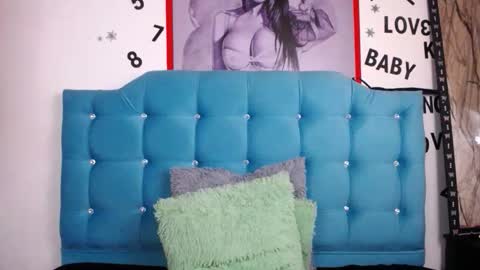 Adriana online show from 11/03/25, 04:19