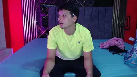 sweet_sofi20 online show from 04/22/26, 02:07