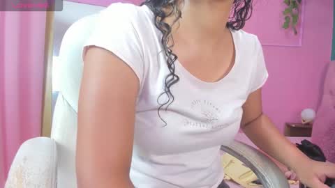 Yeileen online show from 03/22/26, 07:06