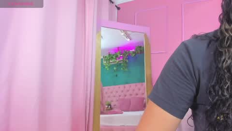 Yeileen online show from 04/05/26, 09:45