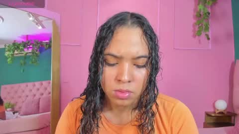 Yeileen online show from 04/10/26, 10:03