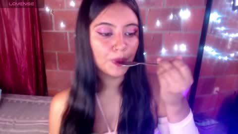 susy 222 online show from 02/05/25, 10:33