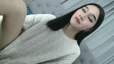 sweet_tatiana28 online show from 06/05/26, 12:00