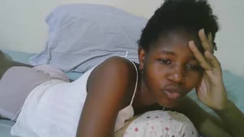 Snapshot of sweet_tattiana chatting on 09/23/25, 06:05 Tatty online show from 09/23/25, 06:05