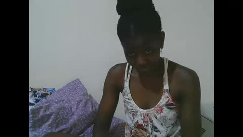 Snapshot of sweet_tattiana chatting on 10/08/25, 07:00 Tatty online show from 10/08/25, 07:00