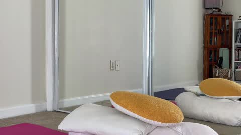 Heidi Brenner - Please check bio for schedule  FAQ online show from 04/01/26, 01:41