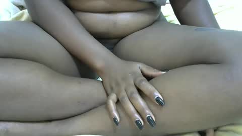 sweet_veebouset online show from 02/23/26, 08:01