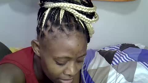 sweet_zarah online show from 02/11/26, 12:54