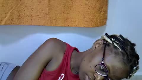 sweet_zarah online show from 02/16/26, 07:59