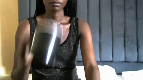 Snapshot of sweetalianah chatting on 03/05/25, 08:43 LIANAH online show from 03/05/25, 08:43