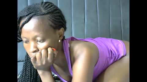 Snapshot of sweetalianah chatting on 12/15/25, 06:12 LIANAH online show from 12/15/25, 06:12