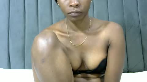 Snapshot of sweetalianah chatting on 01/13/26, 11:59 LIANAH online show from 01/13/26, 11:59