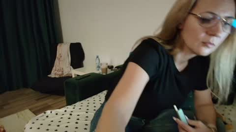 Ania online show from 01/28/25, 08:58