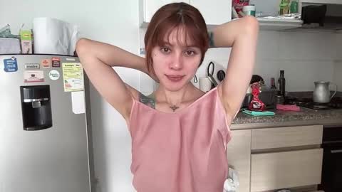 Snapshot of sweetaura0_0 chatting on 02/25/26, 03:32 SweetAura0 0 online show from 02/25/26, 03:32