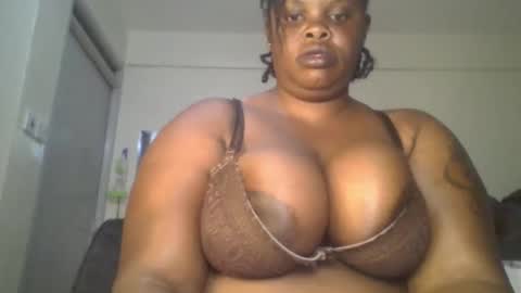 sweetbaby46 online show from 11/05/25, 02:22