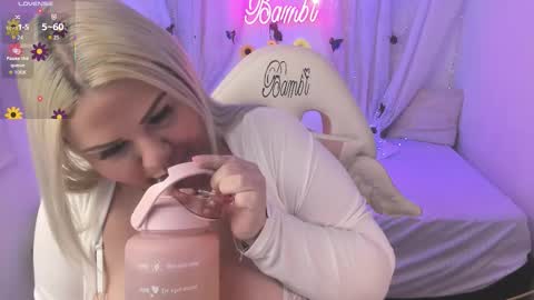 Andrea  online show from 09/22/25, 05:20