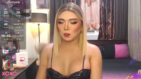 Snapshot of sweetbella118 chatting on 12/22/24, 07:54 bella online show from 12/22/24, 07:54