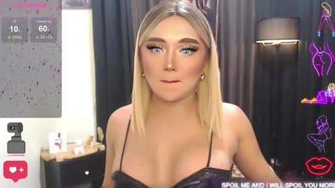 Snapshot of sweetbella118 chatting on 01/17/25, 09:28 bella online show from 01/17/25, 09:28