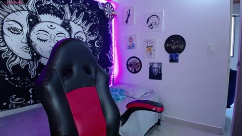 sweetbitter_ online show from 12/31/24, 07:40